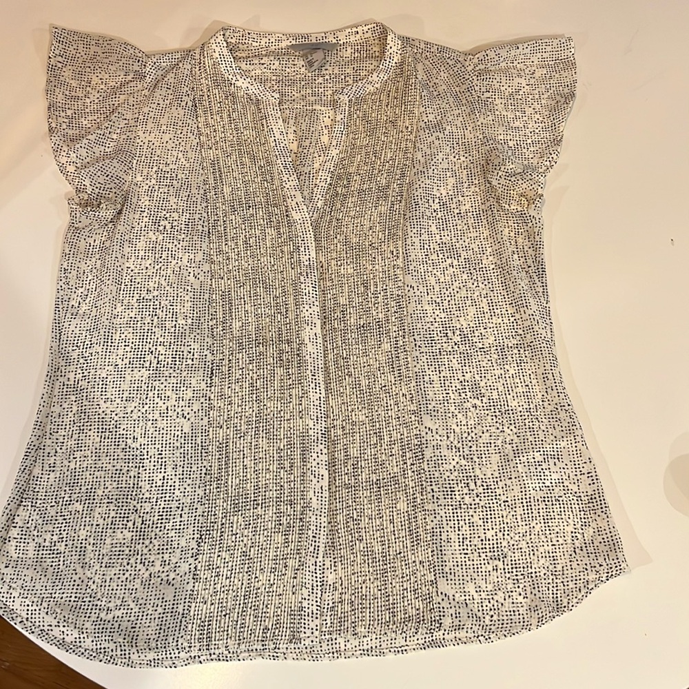 H&M v neck button front flutter sleeve blouse.  Size 10. Like new